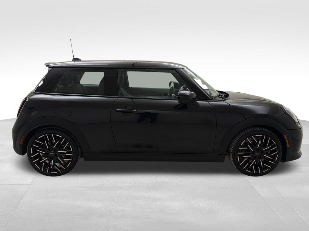 Certified 2025 MINI Cooper S image 10