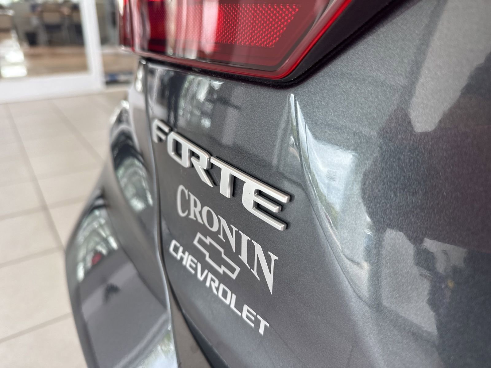 Used 2024 Kia Forte GT-Line w/ GT-Line Premium Package image 9