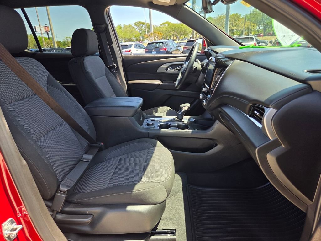Certified 2023 Chevrolet Traverse LT FWD image 18