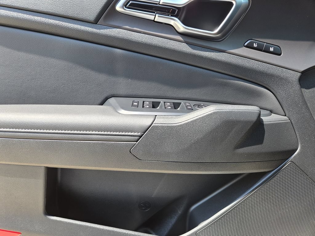 New 2026 Kia Sportage SX AWD/4WD image 18