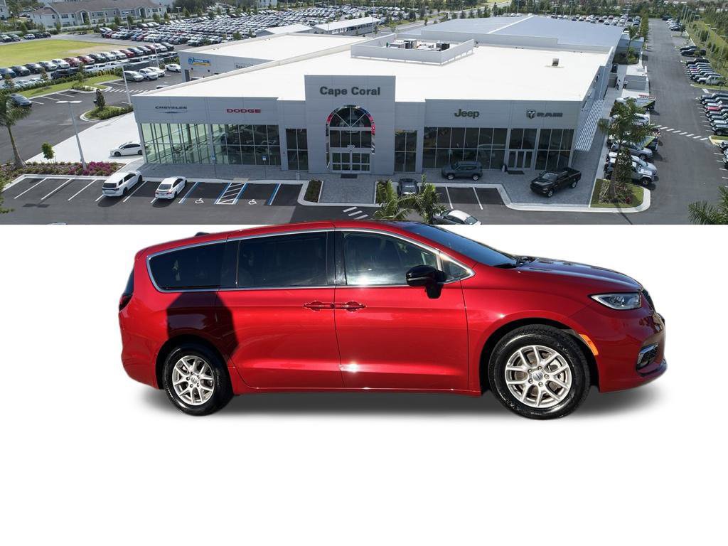 Certified 2025 Chrysler Pacifica Select FWD image 4