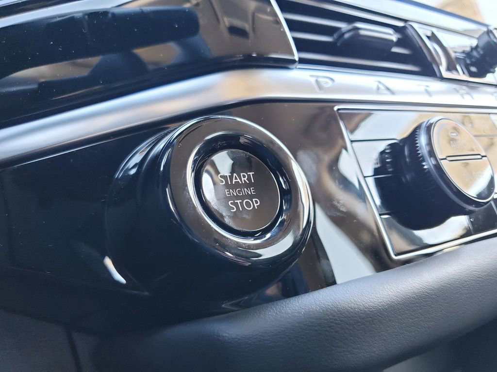 New 2026 Nissan Pathfinder SL image 32