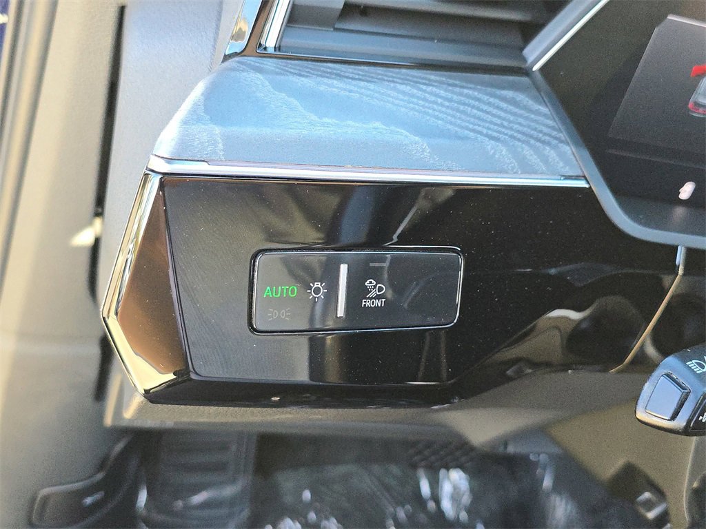 Certified 2022 Audi e-tron Chronos image 29