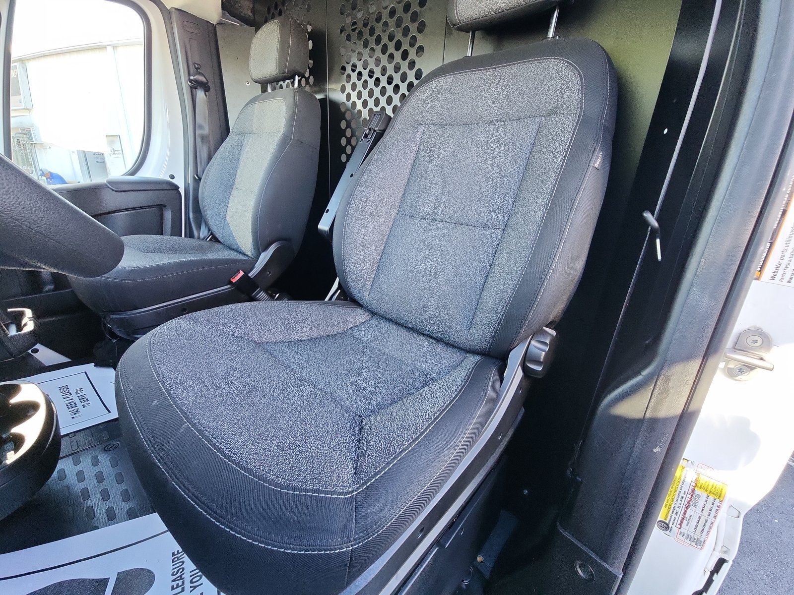 Used 2025 RAM ProMaster 2500 w/ U-Haul Equipment Group FWD image 21