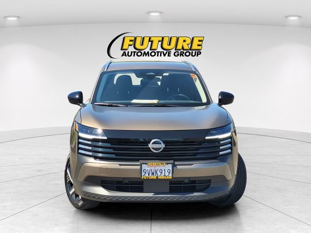 Used 2026 Nissan Kicks SV FWD image 2