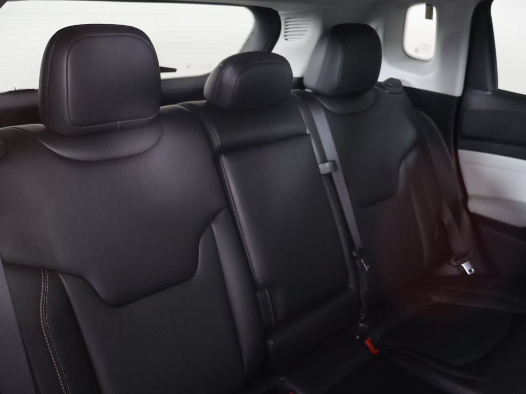 Used 2022 Jeep Compass Limited AWD/4WD image 31