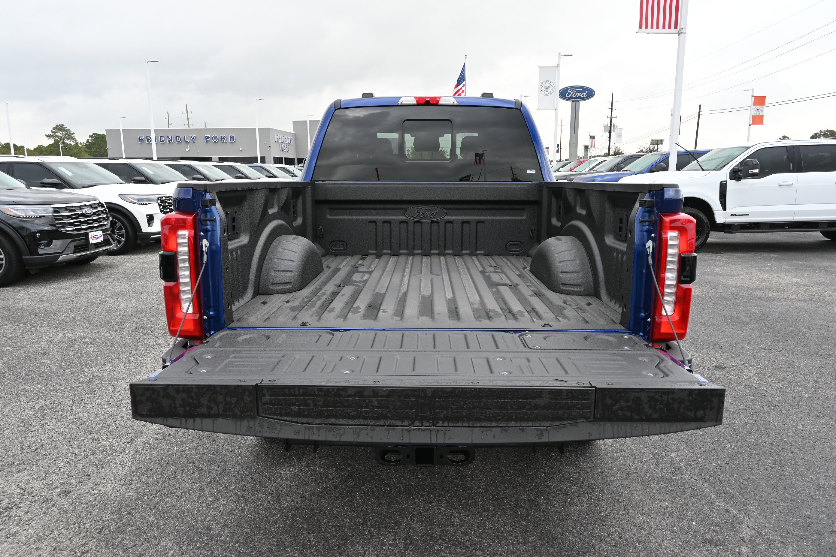 New 2026 Ford F250 Lariat w/ Black Appearance Package image 6