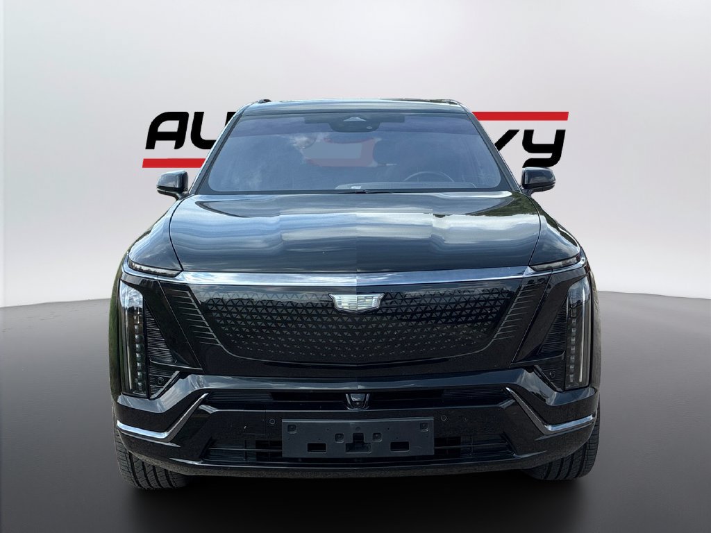 Used 2026 Cadillac Vistiq Sport AWD/4WD image 2