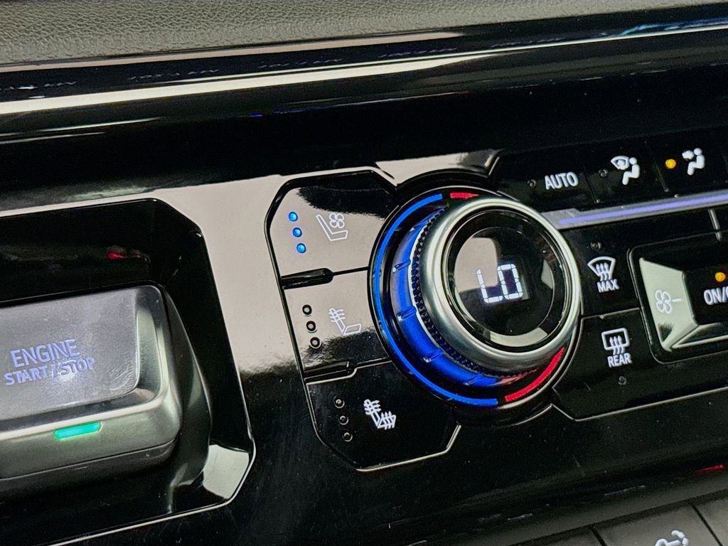 Used 2023 GMC Sierra 1500 AT4 w/ Technology Package image 25