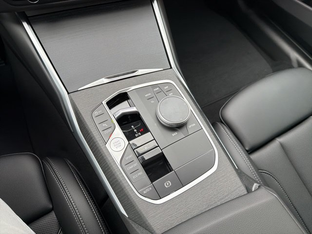 Used 2026 BMW 330i Sedan w/ Convenience Package RWD image 19