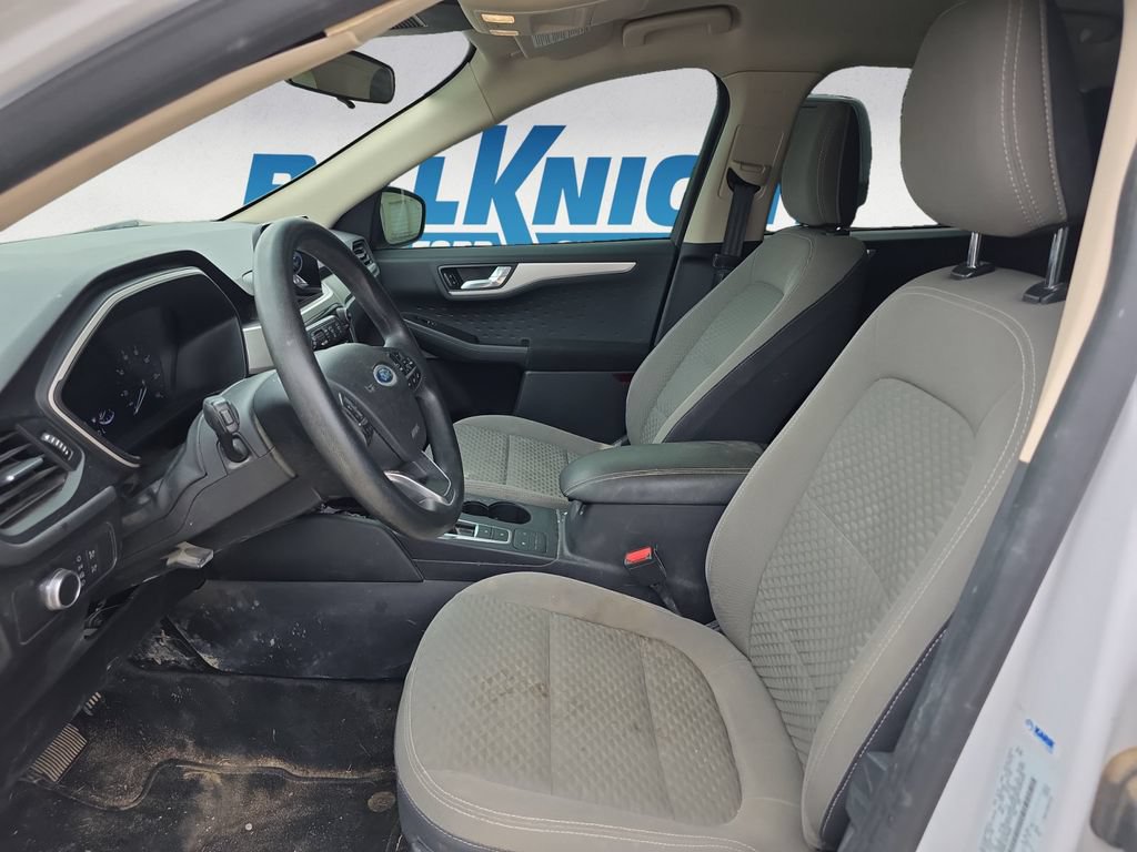 Used 2020 Ford Escape SE FWD image 9