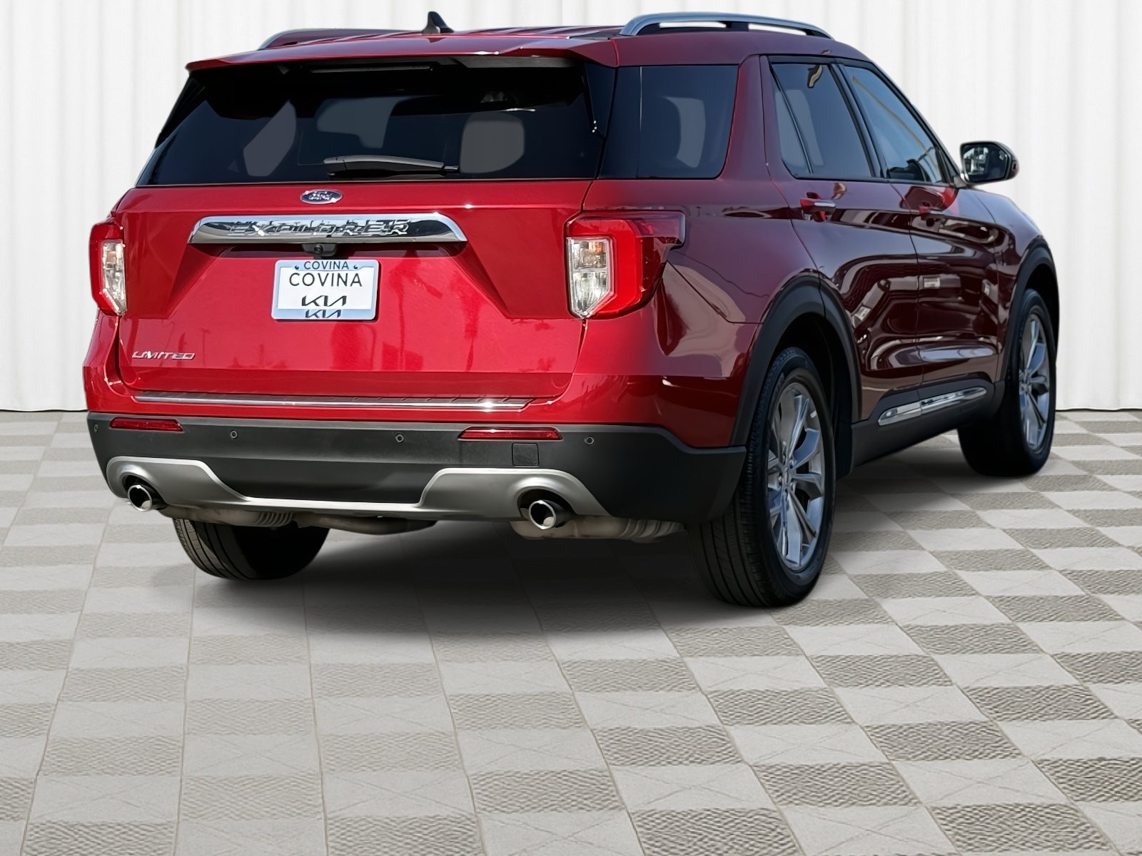 Used 2024 Ford Explorer Limited RWD image 8