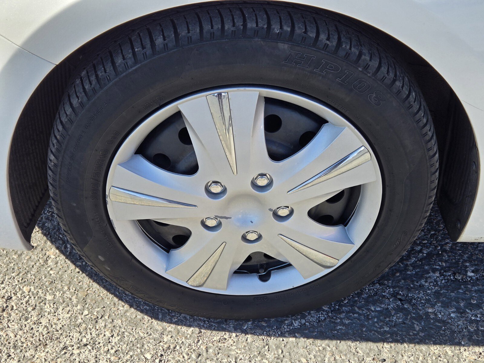 Used 2016 Kia Forte LX image 6