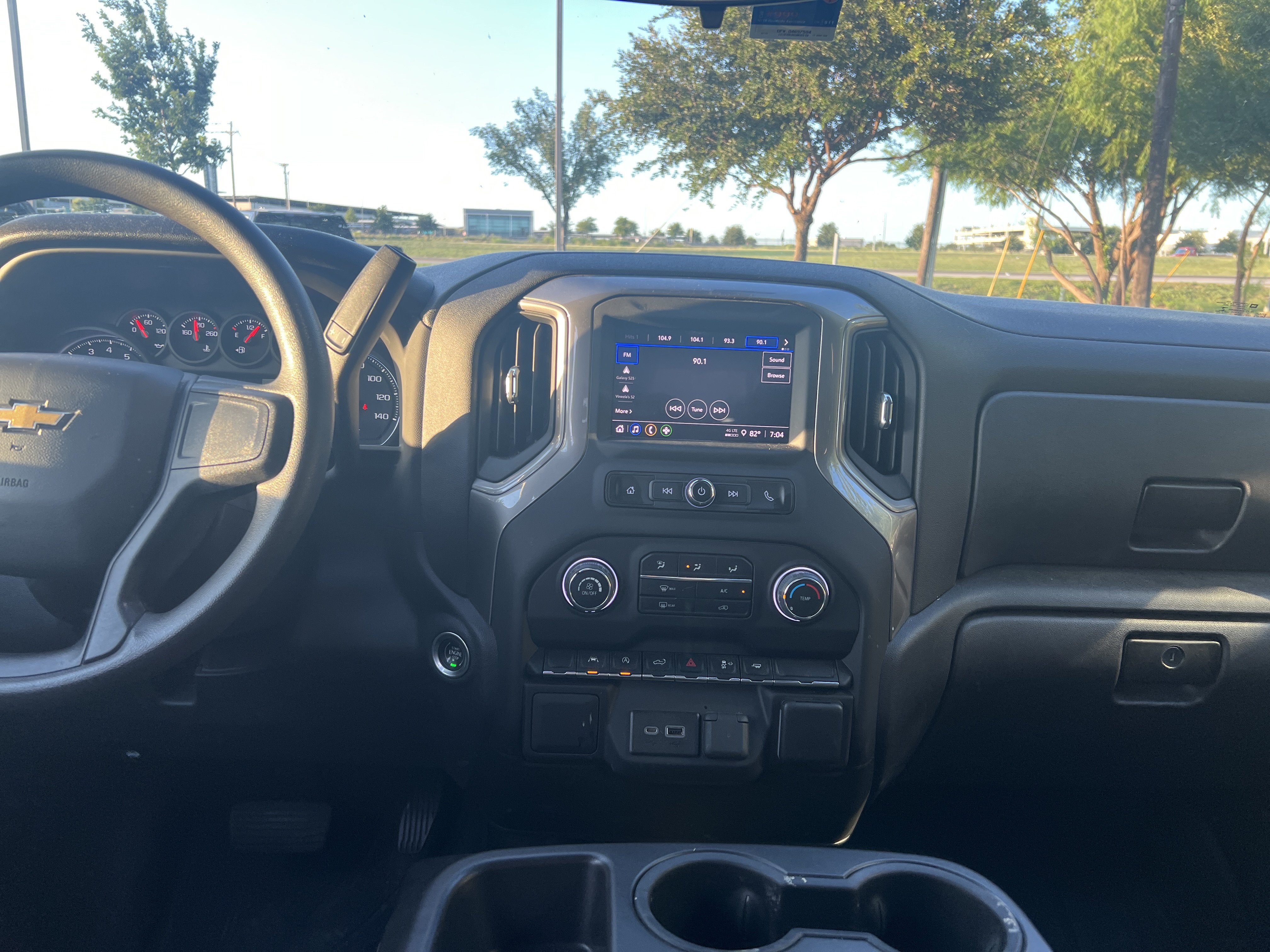 Used 2022 Chevrolet Silverado 1500 Custom RWD image 24