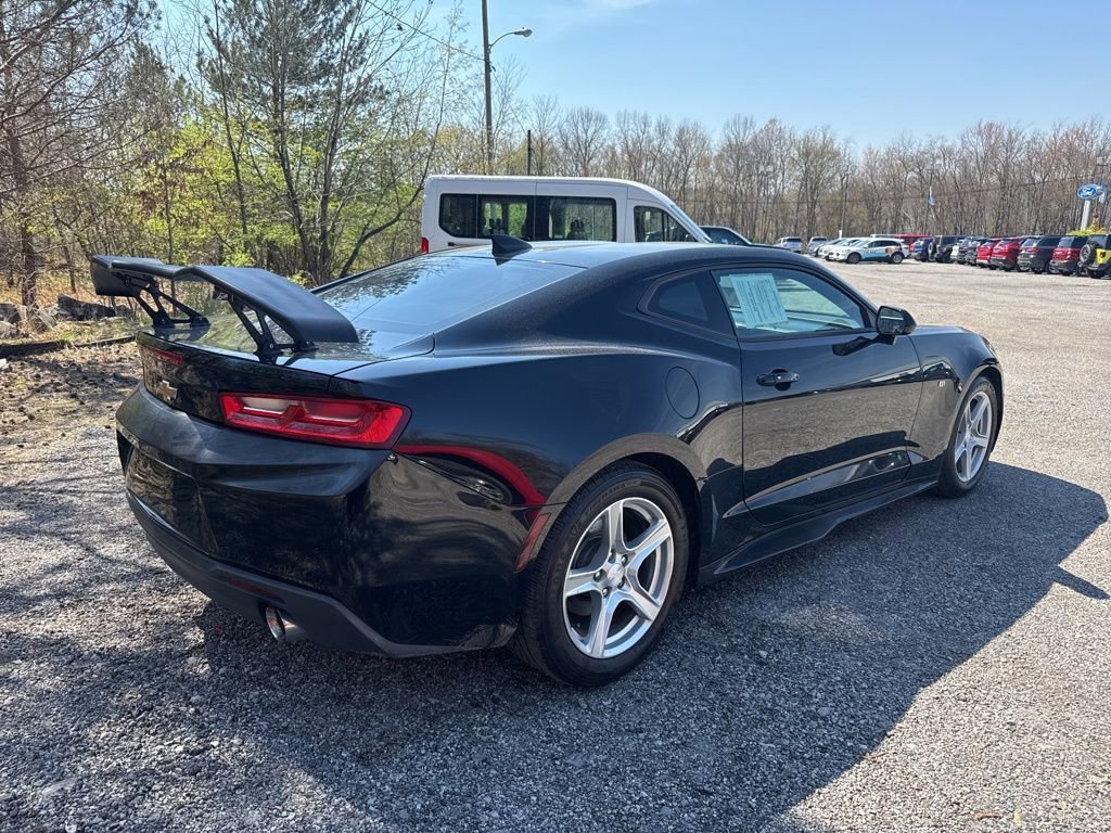 Used 2016 Chevrolet Camaro LT image 7