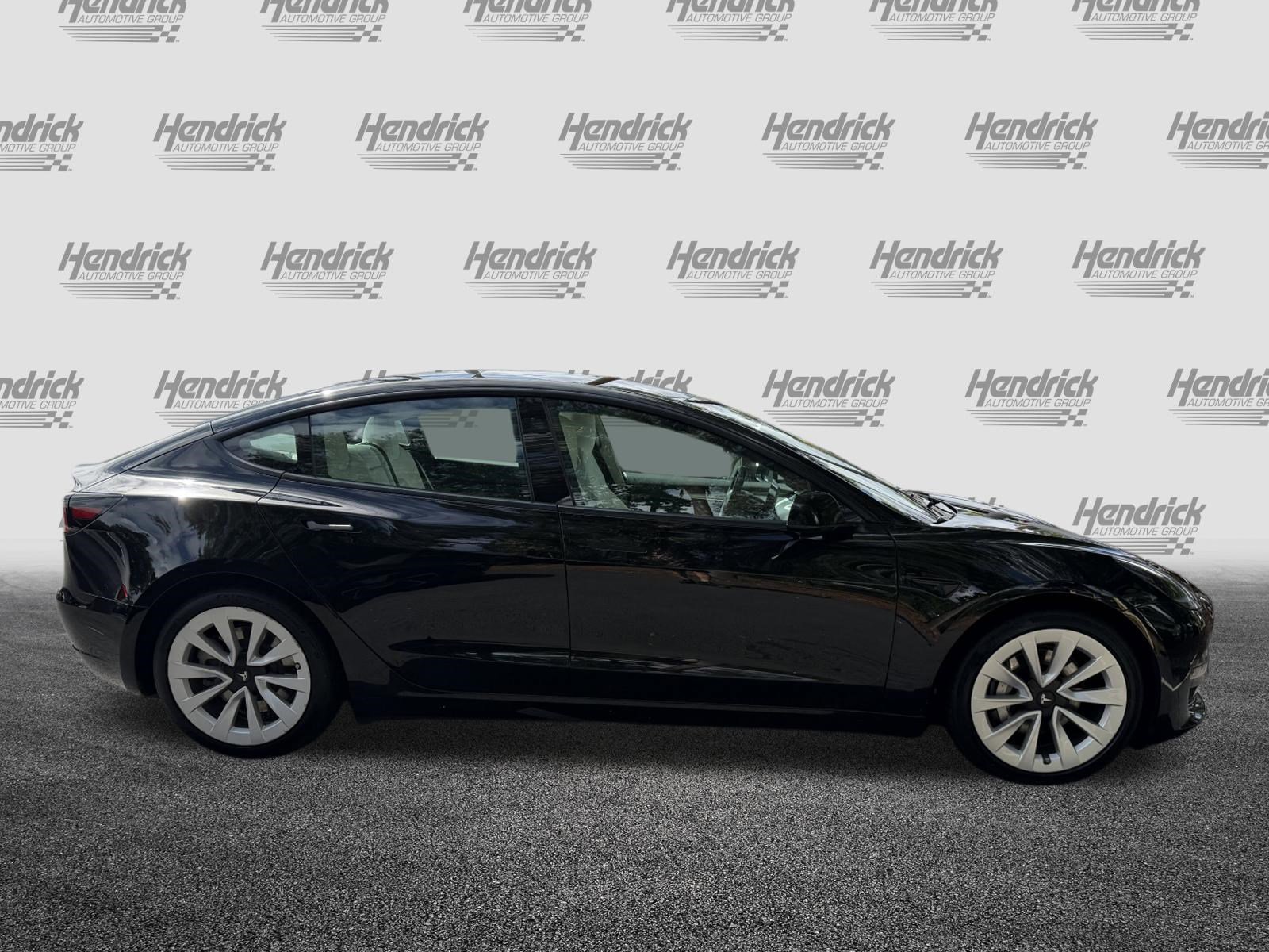 Used 2022 Tesla Model 3 Long Range AWD/4WD image 9