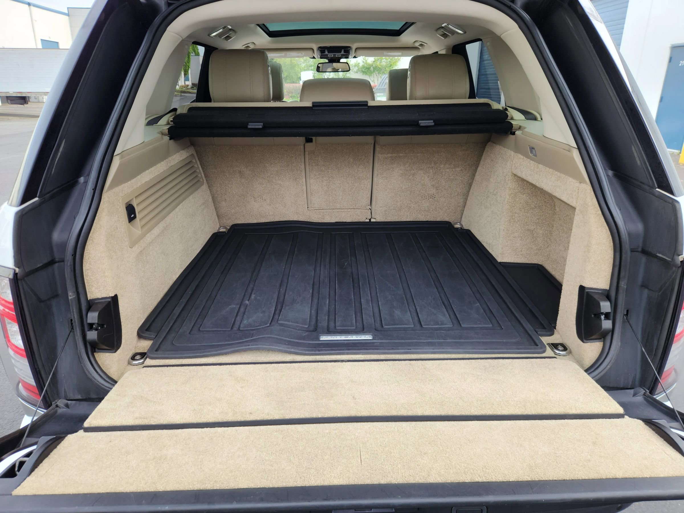 Used 2016 Land Rover Range Rover HSE AWD/4WD image 24