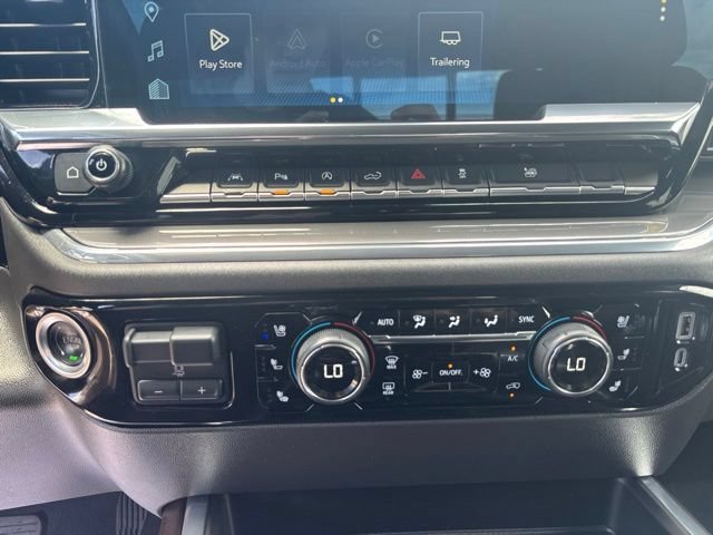 Used 2025 Chevrolet Silverado 1500 High Country AWD/4WD image 9
