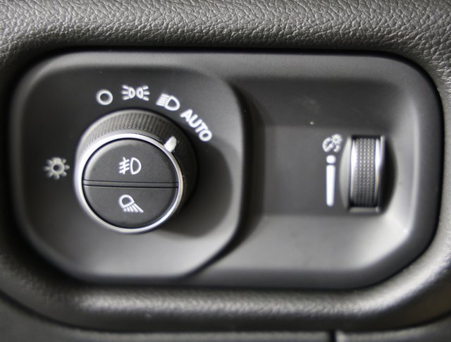 Used 2023 RAM 1500 Lone Star image 24