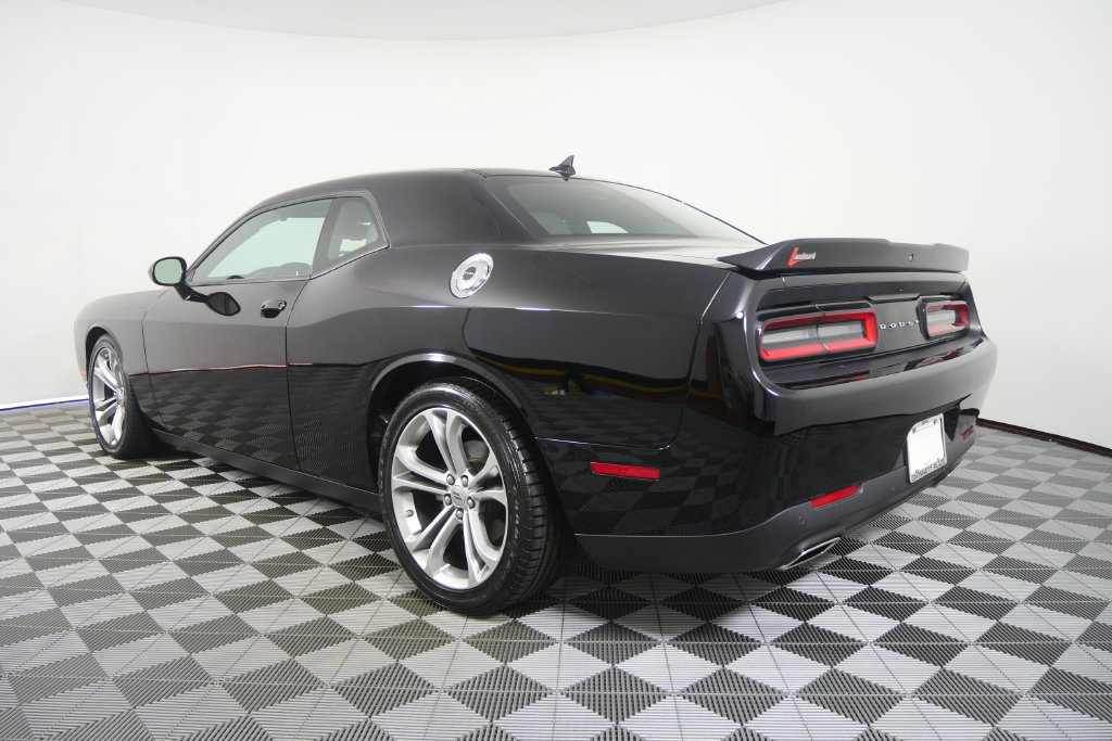 Used 2022 Dodge Challenger GT w/ Plus Package RWD image 3
