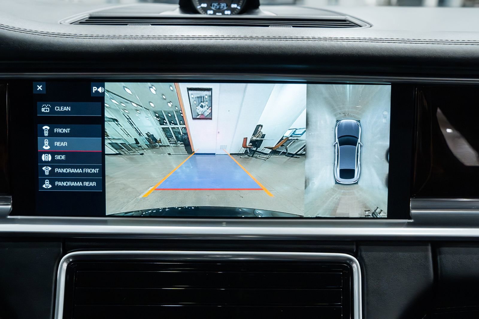 Used 2019 Porsche Panamera Turbo S image 13