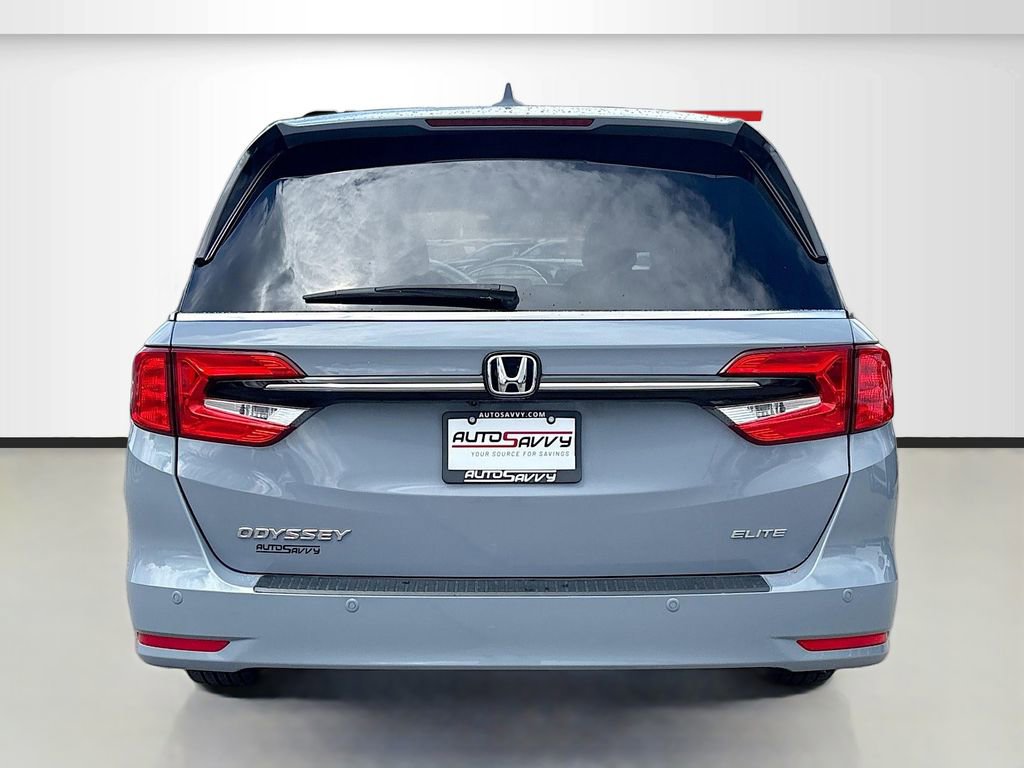 Used 2023 Honda Odyssey Elite image 6