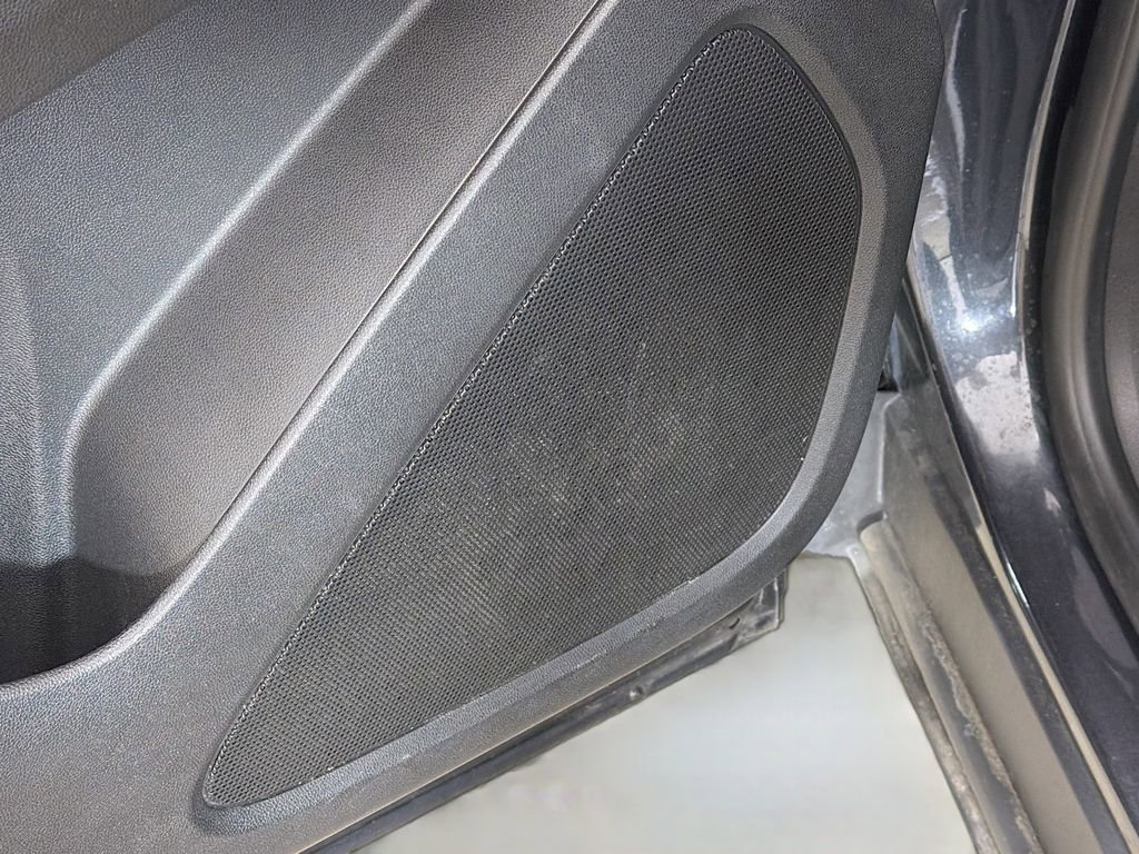 Used 2022 Chevrolet Equinox LT image 35