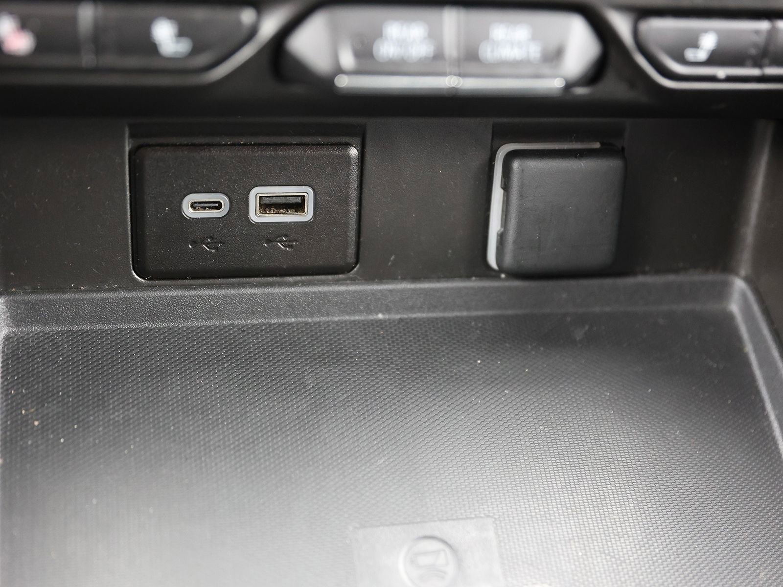 Used 2024 Chevrolet Tahoe LT image 32