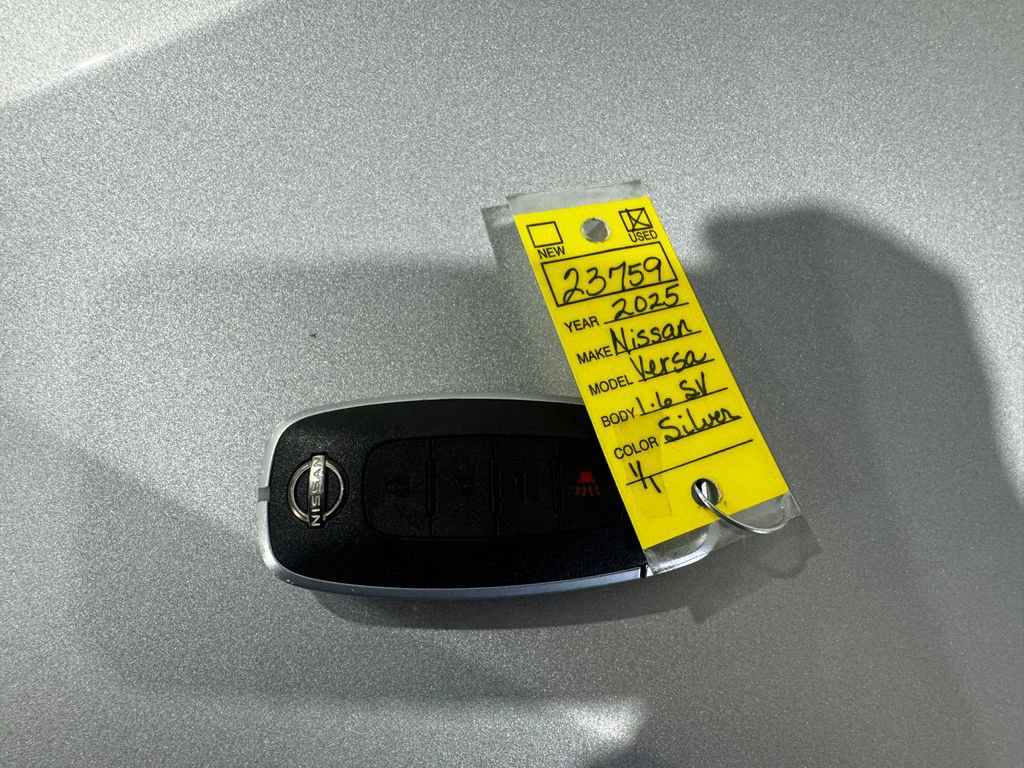 Used 2025 Nissan Versa SV image 37