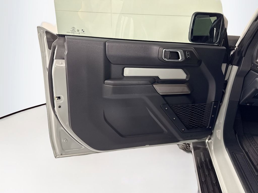 Used 2021 Ford Bronco First Edition AWD/4WD image 24