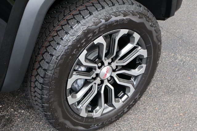 New 2026 GMC Canyon Denali AWD/4WD image 28