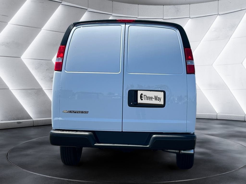New 2026 Chevrolet Express 2500 w/ Driver Convenience Package RWD image 4
