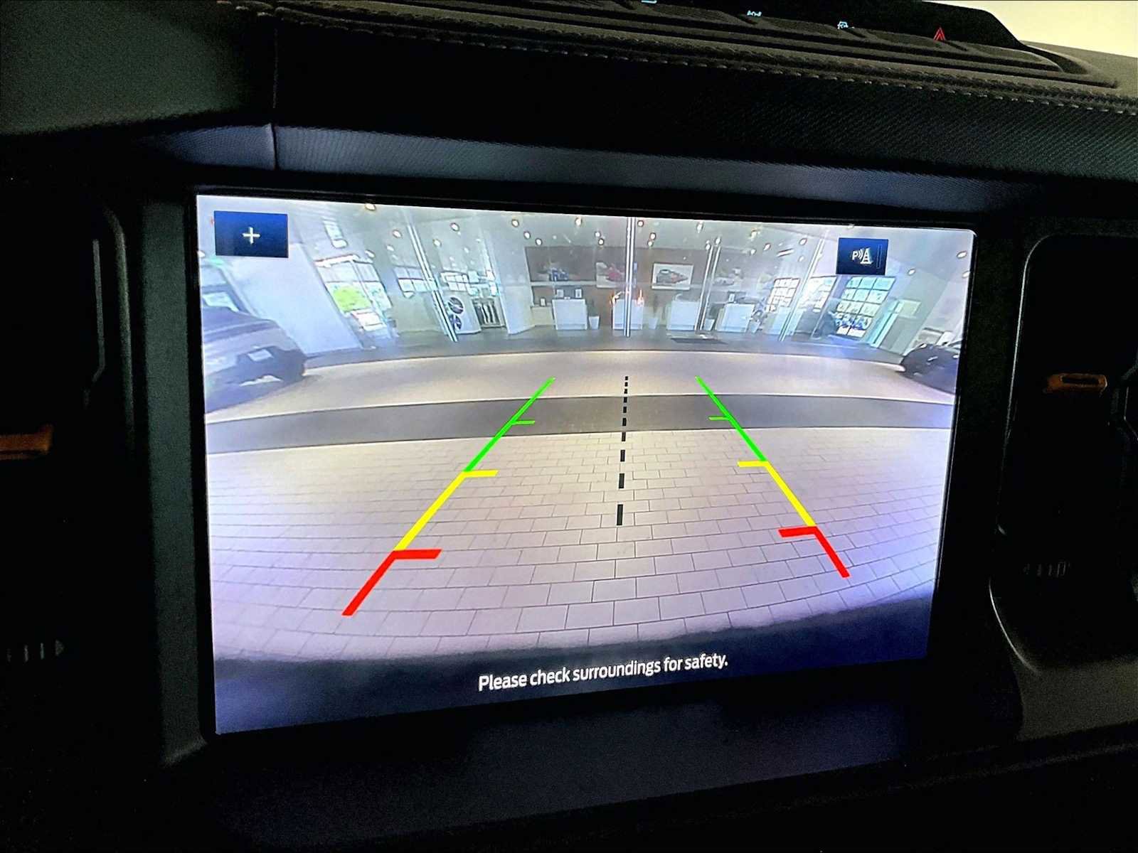 Used 2024 Ford Bronco Badlands image 28