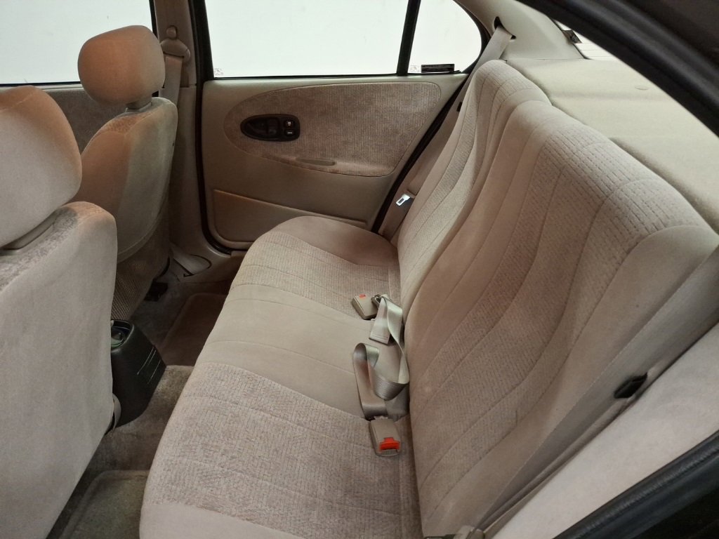 Used 1998 Saturn S-Series SL2 w/ SL2 Option Pkg 2 image 12