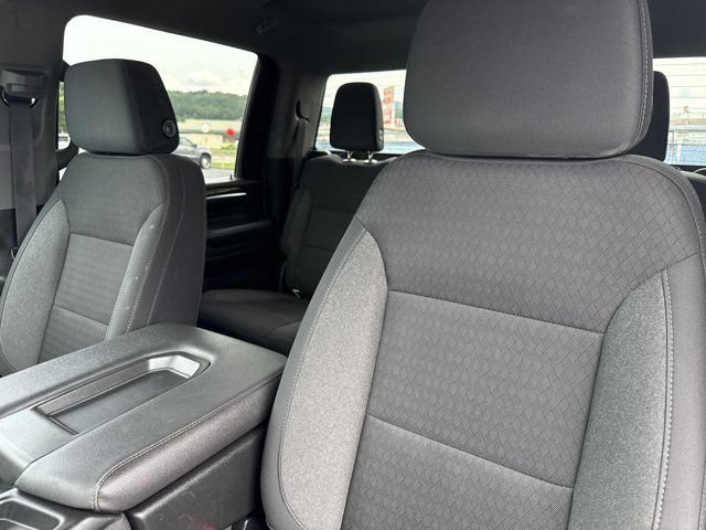 Used 2024 Chevrolet Silverado 2500 LT AWD/4WD image 15