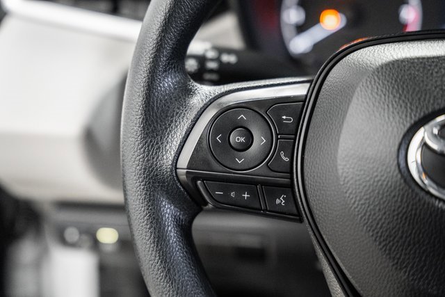 Used 2024 Toyota Corolla LE image 21