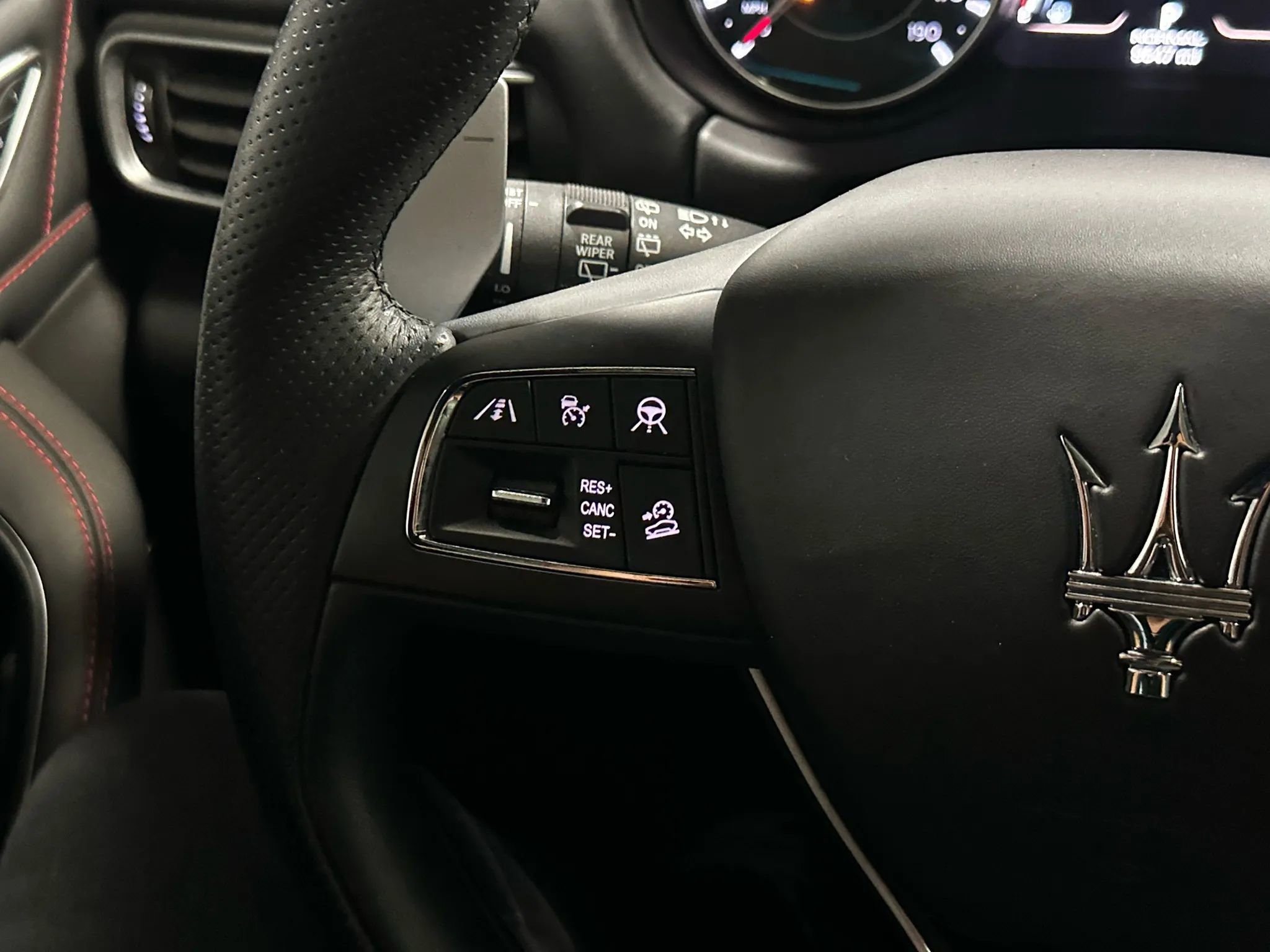 Used 2024 Maserati Levante GT Ultima AWD/4WD image 30