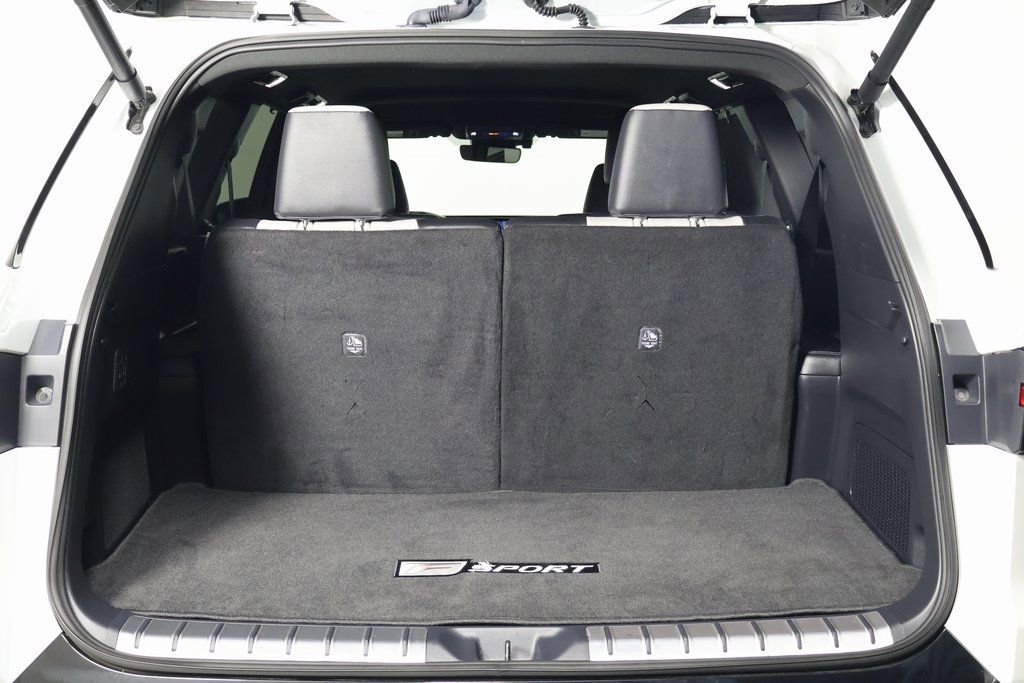 Used 2025 Lexus TX 500h AWD w/ Technology Package image 15