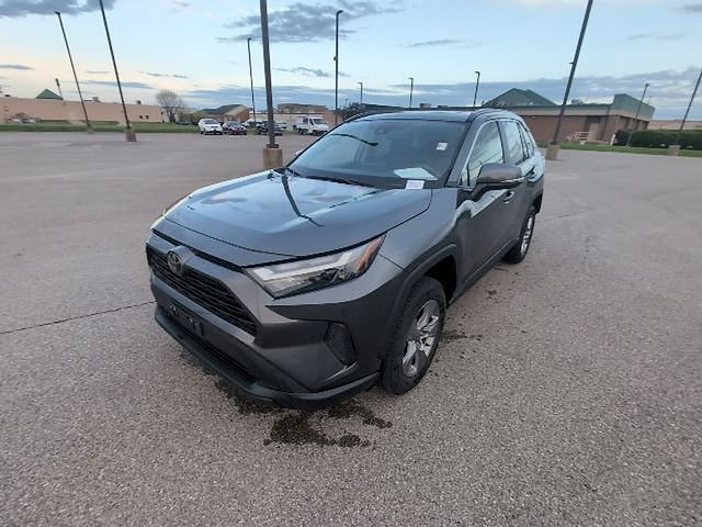 Used 2025 Toyota RAV4 XLE w/ Convenience Package image 16