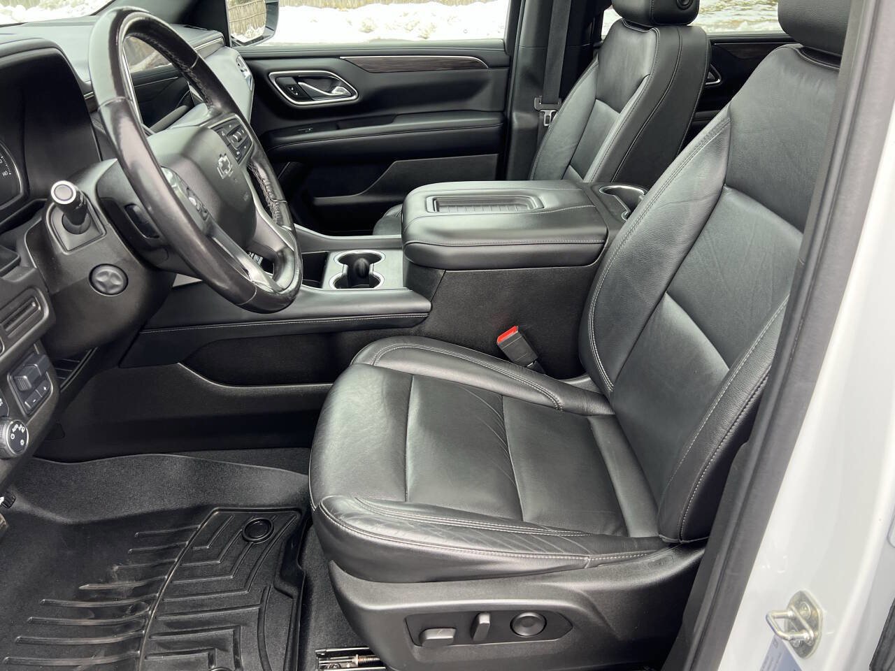 Used 2021 Chevrolet Suburban Z71 w/ Z71 Signature Package image 13