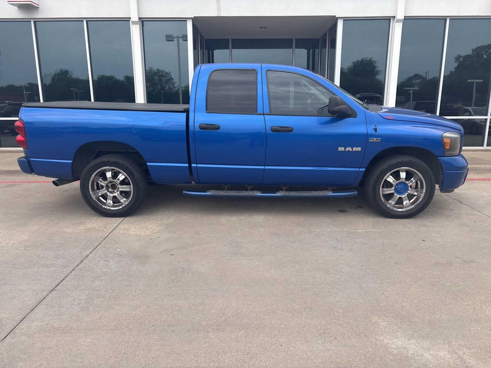 Used 2008 Dodge Ram 1500 Truck SLT w/ Sport Appearance Group RWD image 5