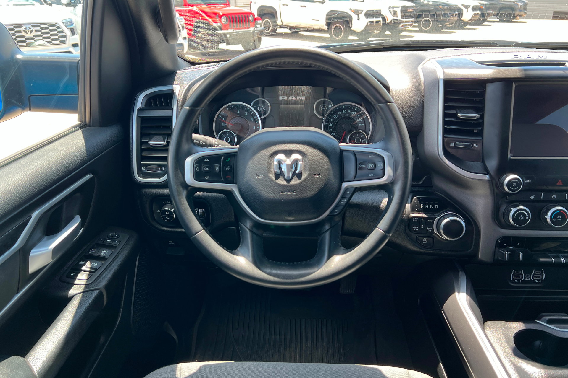 Used 2023 RAM 1500 Big Horn AWD/4WD image 12