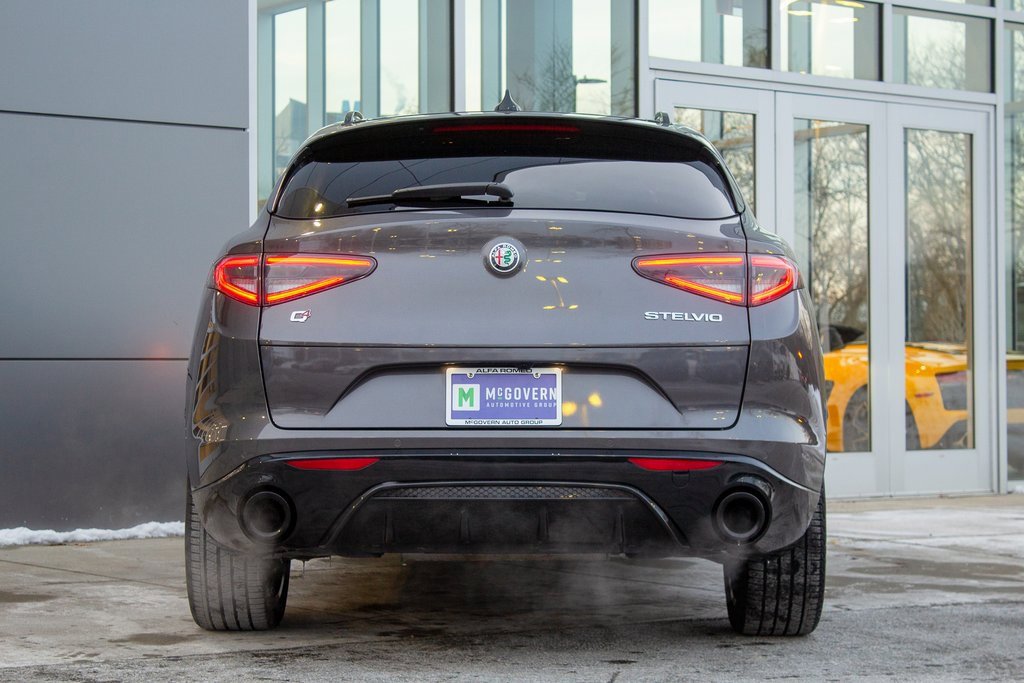 Used 2025 Alfa Romeo Stelvio Sprint w/ Veloce Package image 9