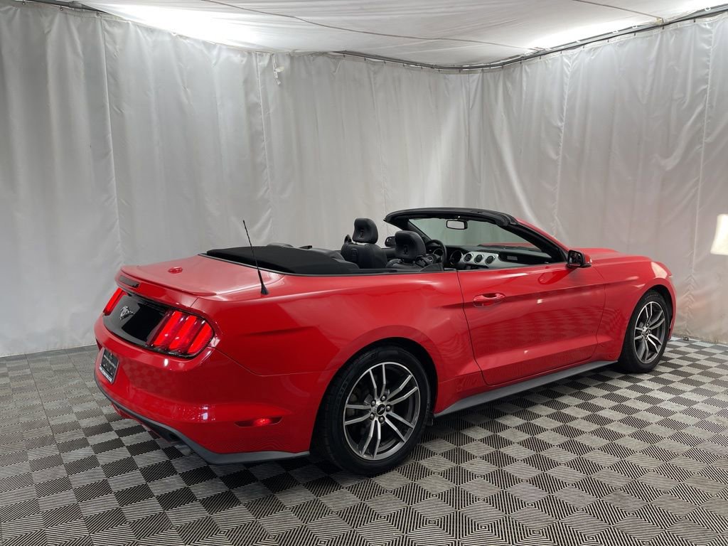 Used 2017 Ford Mustang Premium image 3