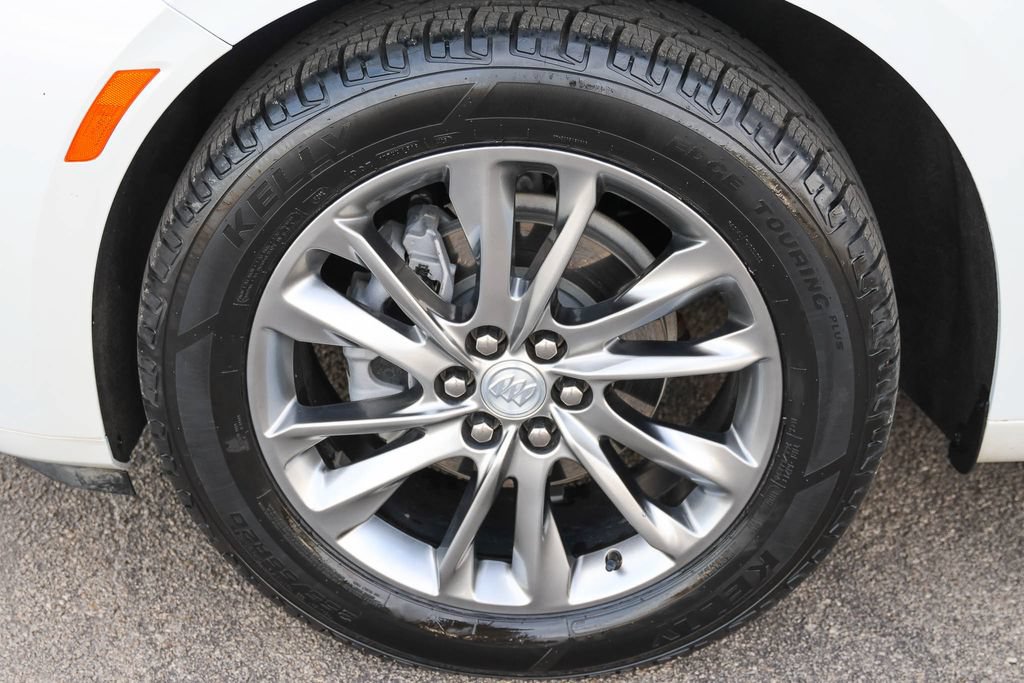 Used 2022 Buick Enclave Avenir w/ Avenir Technology Package AWD/4WD image 35