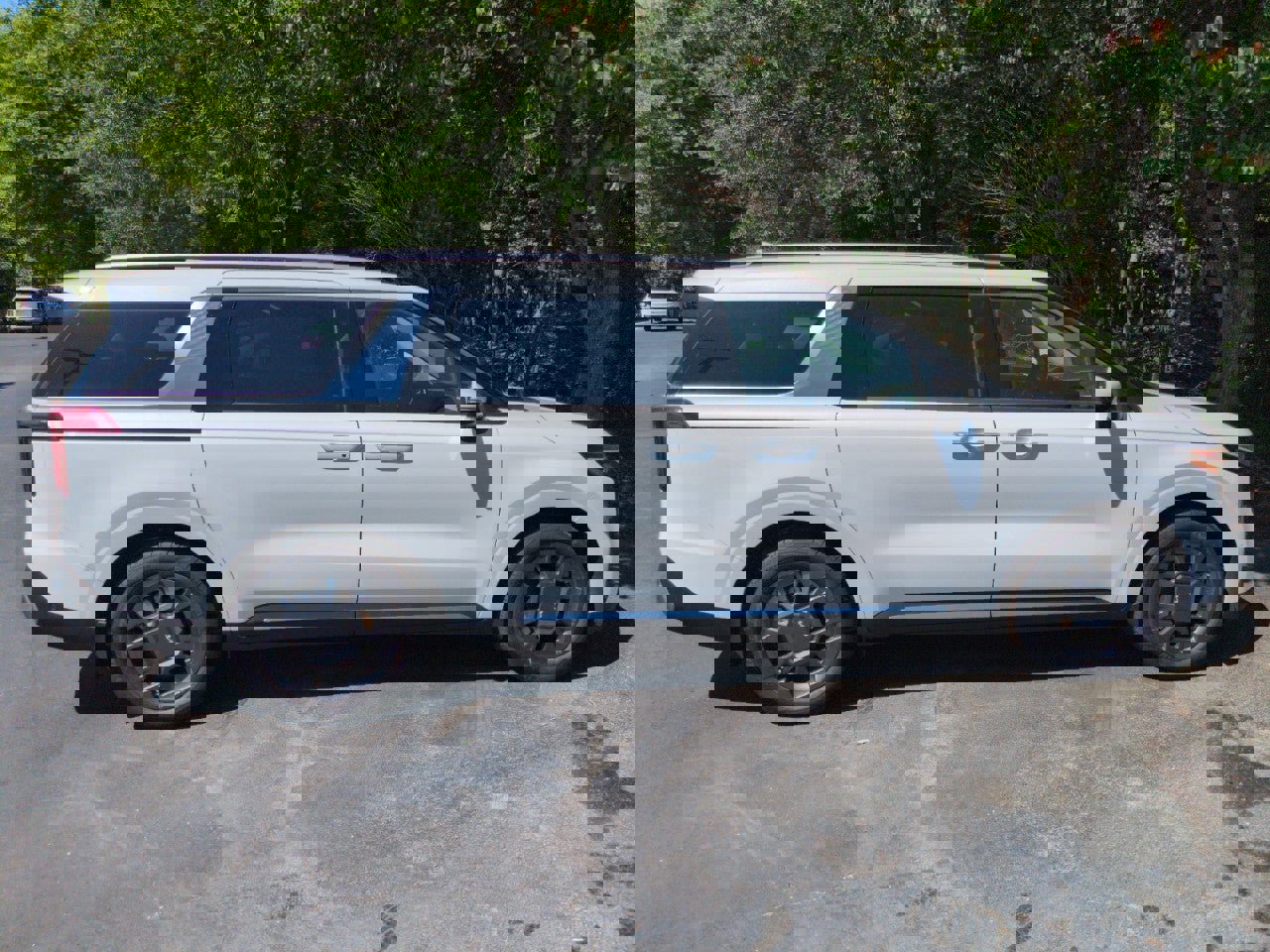 New 2026 Kia Carnival SX image 8