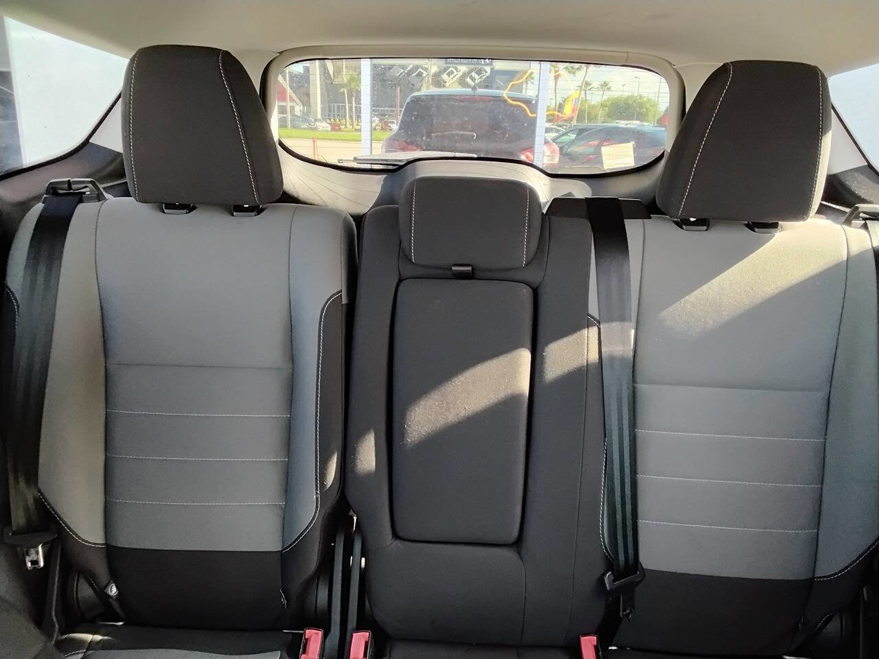 Used 2016 Ford Escape SE image 9