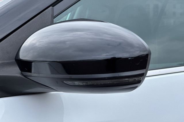 Used 2023 Nissan Sentra SR w/ Electronics Package image 52