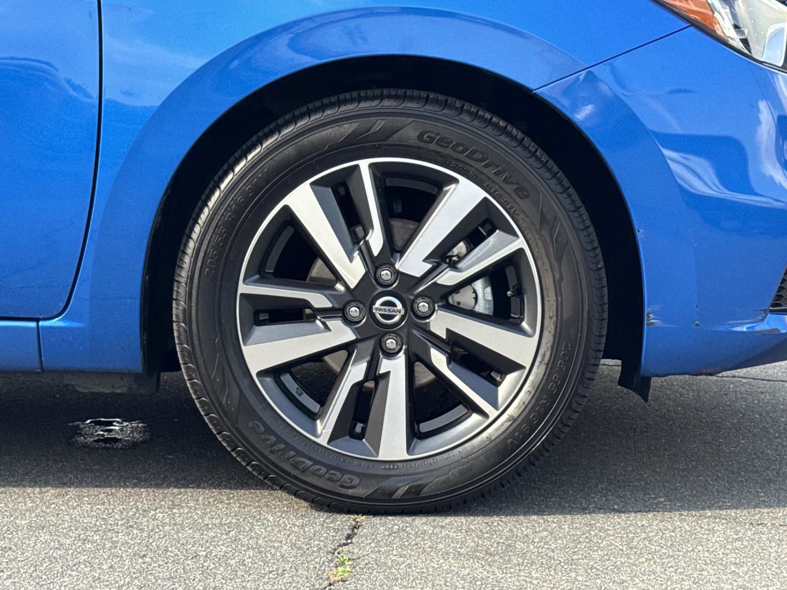 Used 2021 Nissan Versa SV image 30