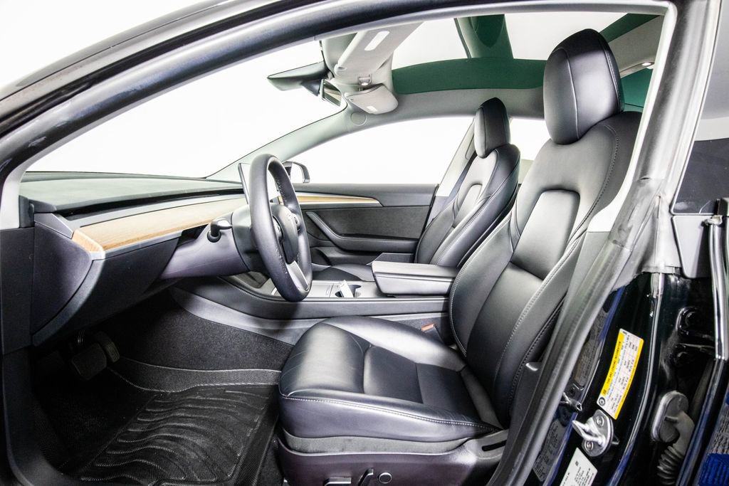 Used 2023 Tesla Model 3 Standard Range RWD image 9